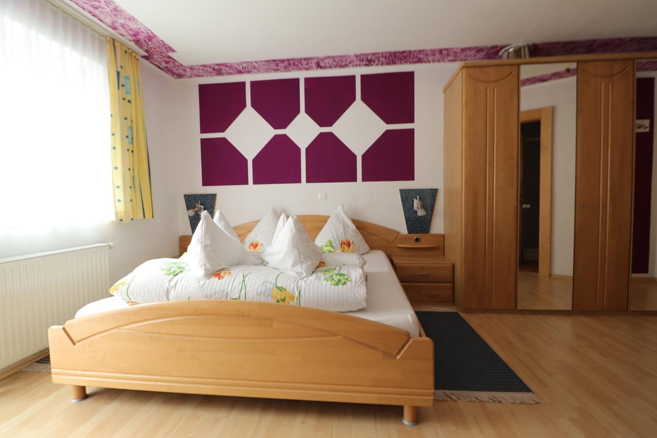 Gastehaus Possard Hotel Stams Ngoại thất bức ảnh